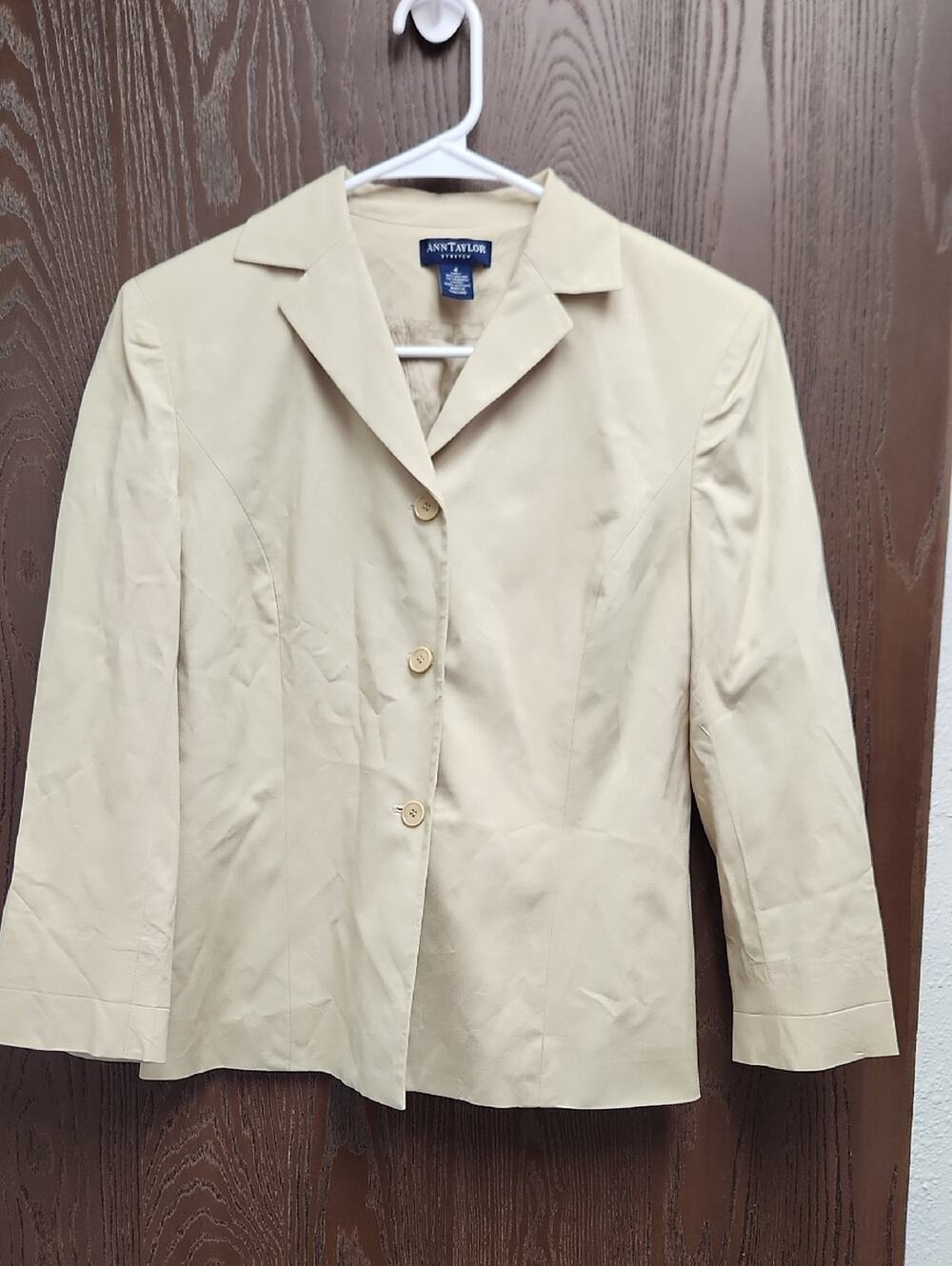 Ann Taylor Cream Single-Breasted Tailored Blazer